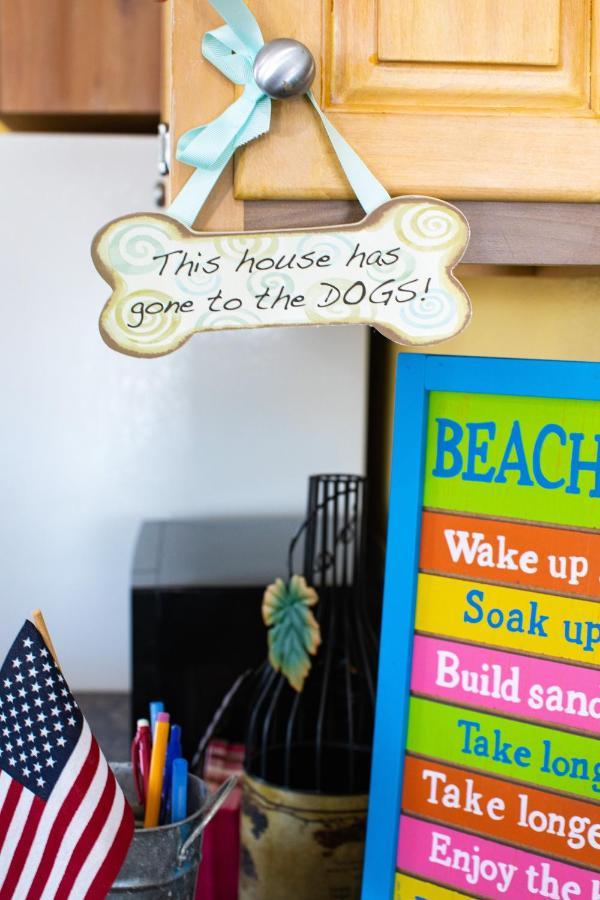Relax At Our Beach Haven - Pet Friendly Galveston Exterior photo